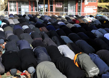 Van'da Çadır kentte buruk bayram namazı