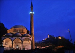 Tarihi cami ayağa kalkıyor