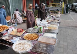 Ezine’de Somali İçin Kermes Düzenlendi