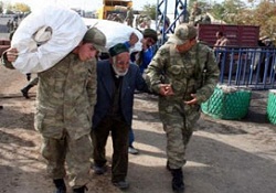 Suriye'den Van'a 40 ton yardım