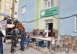 Erciş'te Milli Eğitim Binası Boşaltıldı