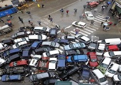 İtalya'da fırtına ve seller can aldı!