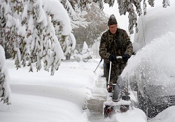 Kar yağışı Amerika'ya pahallıya mal oldu