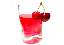 Vişne ve kiraz suyu içen daha iyi ve uzun uyuyor