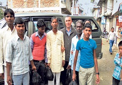 Türkler, kurban dağıtmak için Everest'e de ulaştı