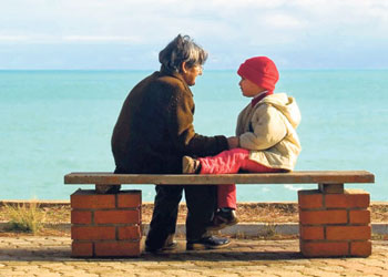 Çocuklara bağırmayın, umut aşılayın