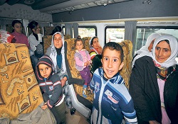 450 depremzede, Adana'da sosyal tesislere yerleştirildi