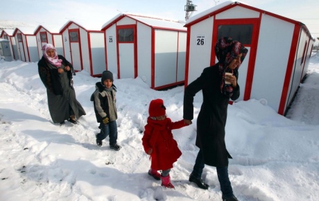 Donan Depremzedeler Mevlana Evlerine Yerlestiriliyor