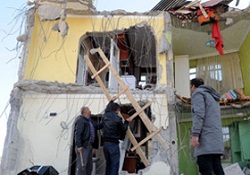Bitlis'te 750 eve 'oturulamaz' raporu