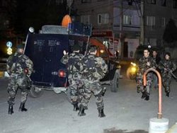 Diyarbakır'da polis merkezine saldırı