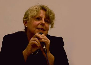 Prof'tan öğrenciye: Gel odamda namaz kıl