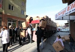 Denizli’den Van’a 3. Yardım Tır’ı Yola Çıktı