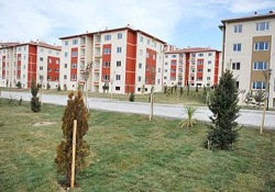 900 konuta 9 bin kişi başvurdu