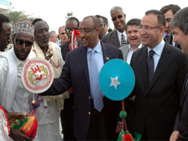 Başbakan Yardımcısı Bozdağ Somali'de