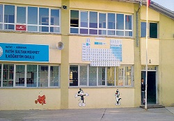 Öğrenciler bu okulda eğitim görüyor!