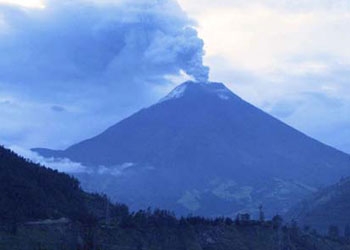 Ekvador'da Tungurahua volkanı paniği - FOTO