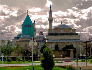 Mevlana Müzesi'nde yaz bereketi