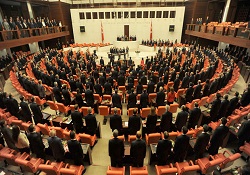 Ve Meclis beklenen adımı attı