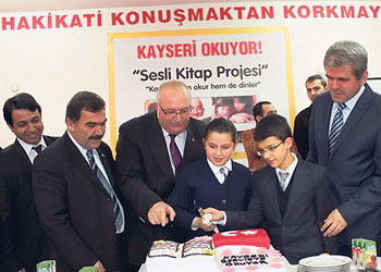 Okul servislerinde 'sesli kitap okuma' dönemi