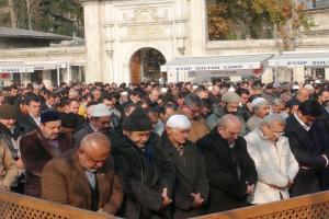 Aşure Eyüp meydanında kaynadı