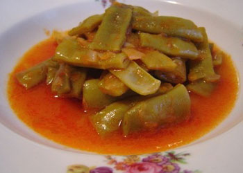 Sıcak yemek yemekten sakının!