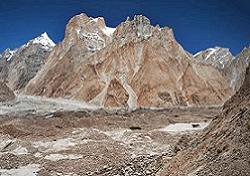 Himalaya buzulları eriyor