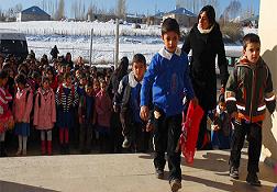 Van'ın bazı ilçelerinde okullar açıldı