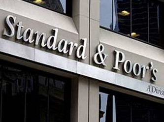 S&P İngiltere'yi negatife çekti