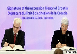 Hırvatistan AB üyeliği için imzayı attı