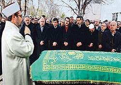 Kutuz hocayı bakanlar uğurladı