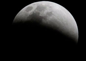 Ay tutulması dünyada böyle izlendi - FOTO