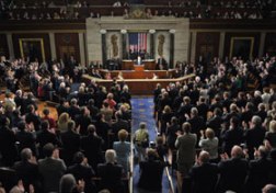 Netanyahu Para Karşılığı Alkışlandı