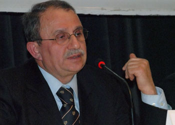 Cemal Uşşak’ın annesi vefat etti