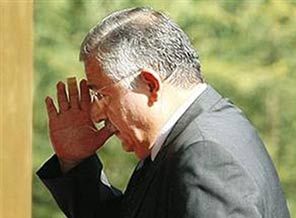 Tekrar Fransa'ya gidiyor