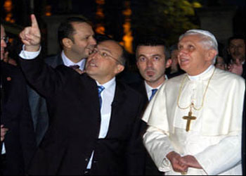 Papa Ayasofya'daki ayetleri sormuş