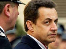 Sarkozy'ye 'Fizan'da Türkiye tokadı