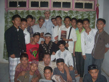 Endonezya camilerinde Risale-i Nursi dersleri