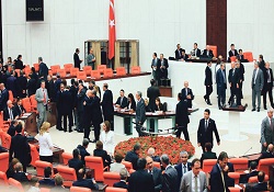 Yasa yetişmedi, memur ocakta geçici zam alacak