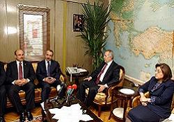 Bakan Dinçer Gündemdeki Konular Hakkında Konuştu