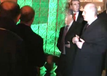 Devlet, Said Nursi'nin mezarında dua etti