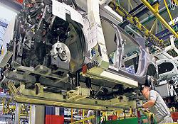 Otomotivde iç pazar düşecek ihracat aynı seviyede kalacak