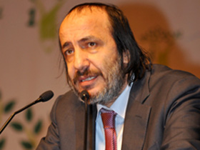 'İşi bilen insanlar yetiştirmeliyiz'