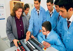 Eğitimciler, lisenin mecburi olmasına karşı