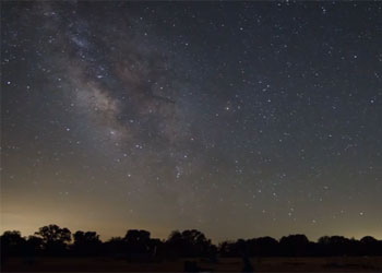 Sultanın ordusu resmi geçitte-VİDEO