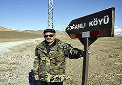 Bu köyde herkesin soyadı aynı