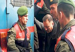 Savcı, Ergenekon sanığına oteldeki düzeneği sordu