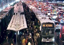 O ilçeye metrobüs piyangosu vurdu