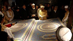 Dünyanın en büyük Kur'an-ı Kerim'i Afganistan'da