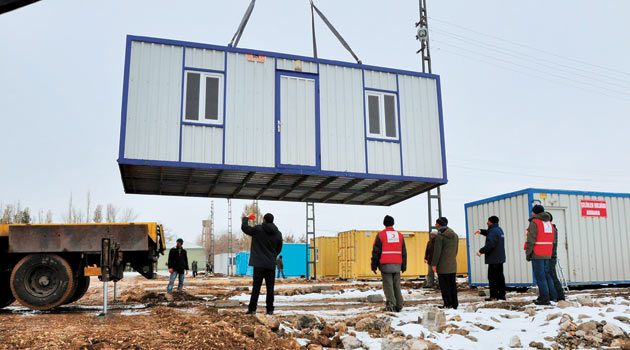 Van'da prefabrik öğrenci yurdu açıldı