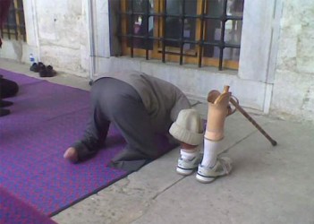Namaz aşkı engel tanımıyor
